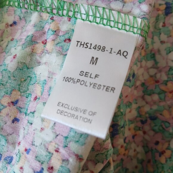 THML Floral Short Sleeve Flutter Blouse Women's Medium - Picture 3 of 6